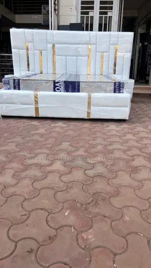 6x6 Bed in White Color