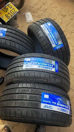 235/40r19 Sport Low Profile Tyres Farroad