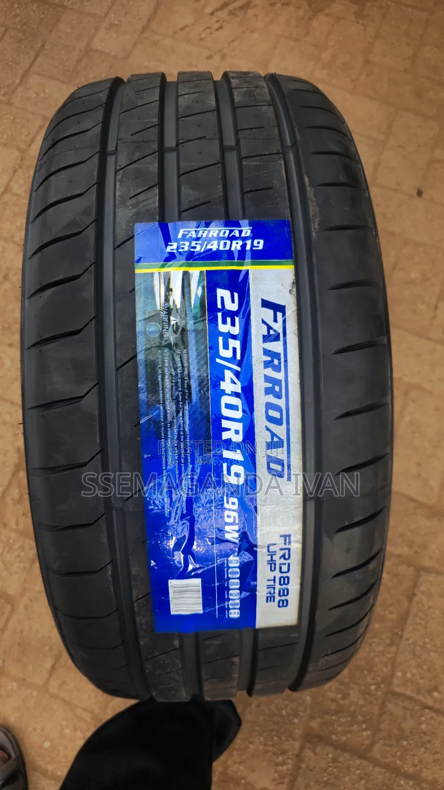 235/40r19 Uhp Tire Great Speed Rating