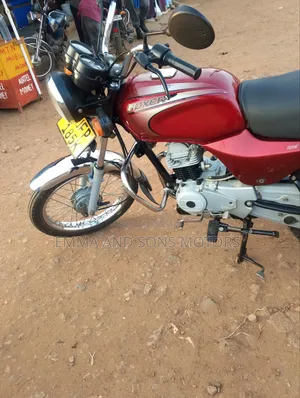 Bajaj Boxer 100 2023 Red