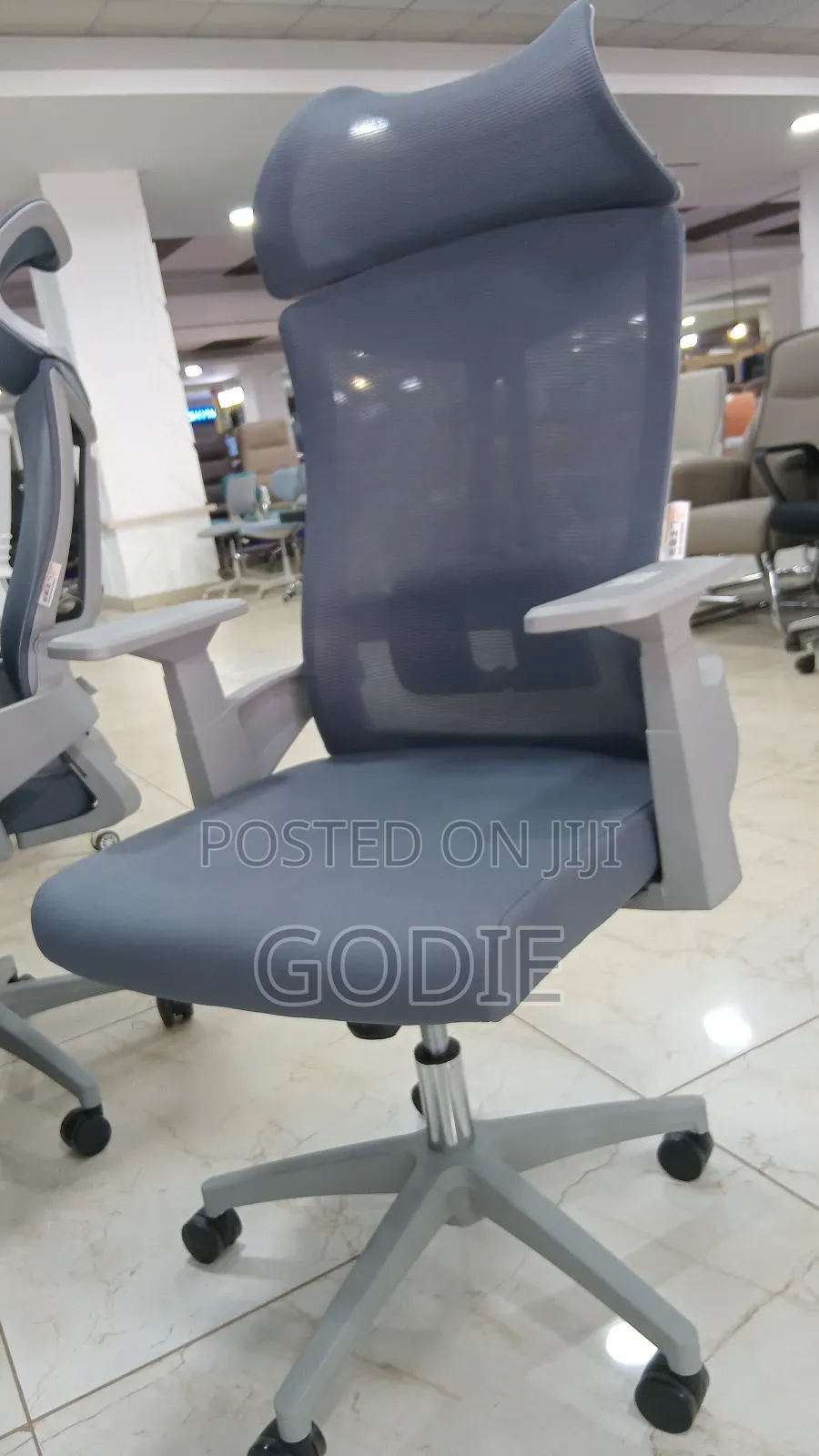 High-Back Ergonomic Office Chair a Breathable Mesh Back and a Headrest