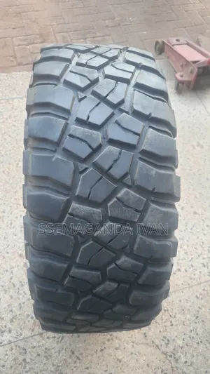 265/60r18 Mud Terrain Bf Goodrich M/T Foreign Used