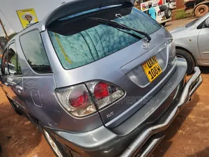 Toyota Harrier 3.0 V6 2000 Silver