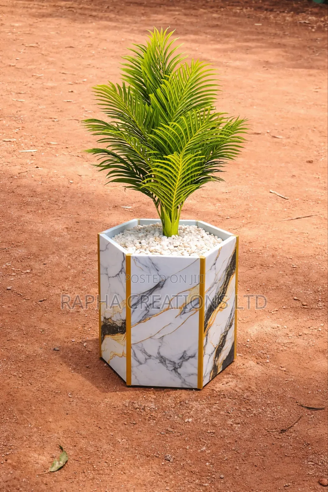 Plastic Flower Pots/Ceramic Tile Flower Pots/Vases/Planters/Flowers