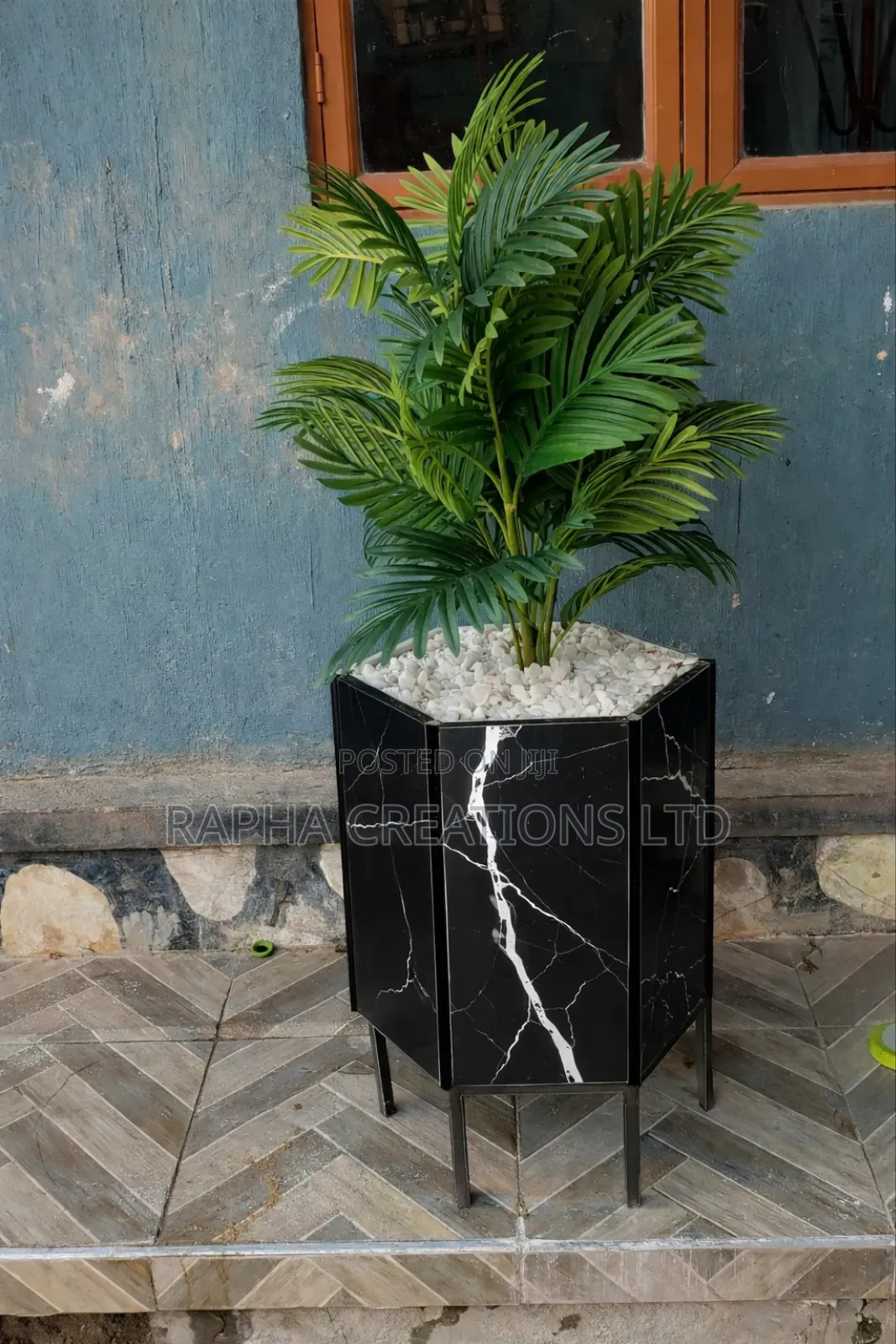 Plastic Flower Pots/Ceramic Tile Flower Pots/Vases/Planters/Flowers