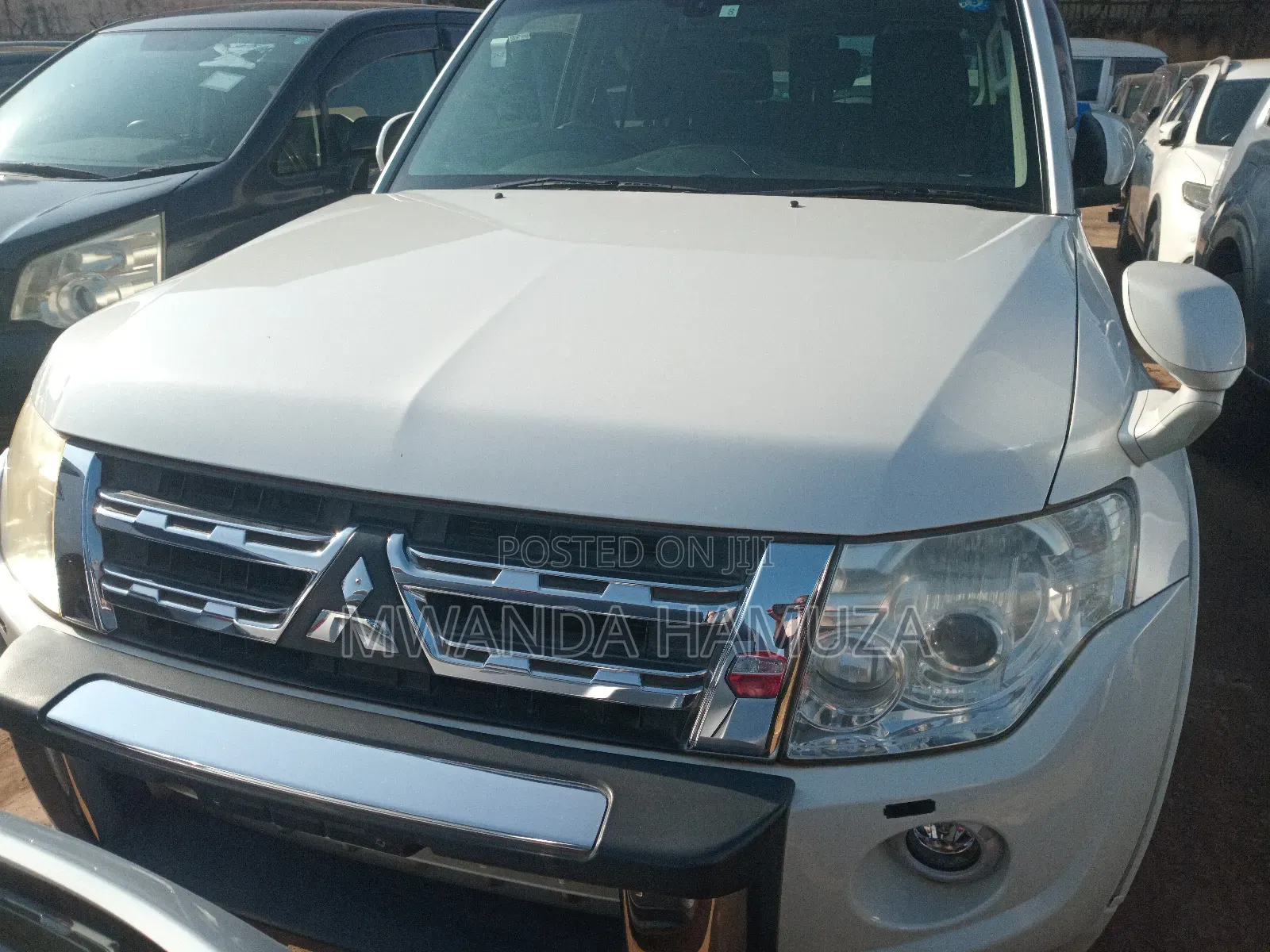 Mitsubishi Pajero 2012 White
