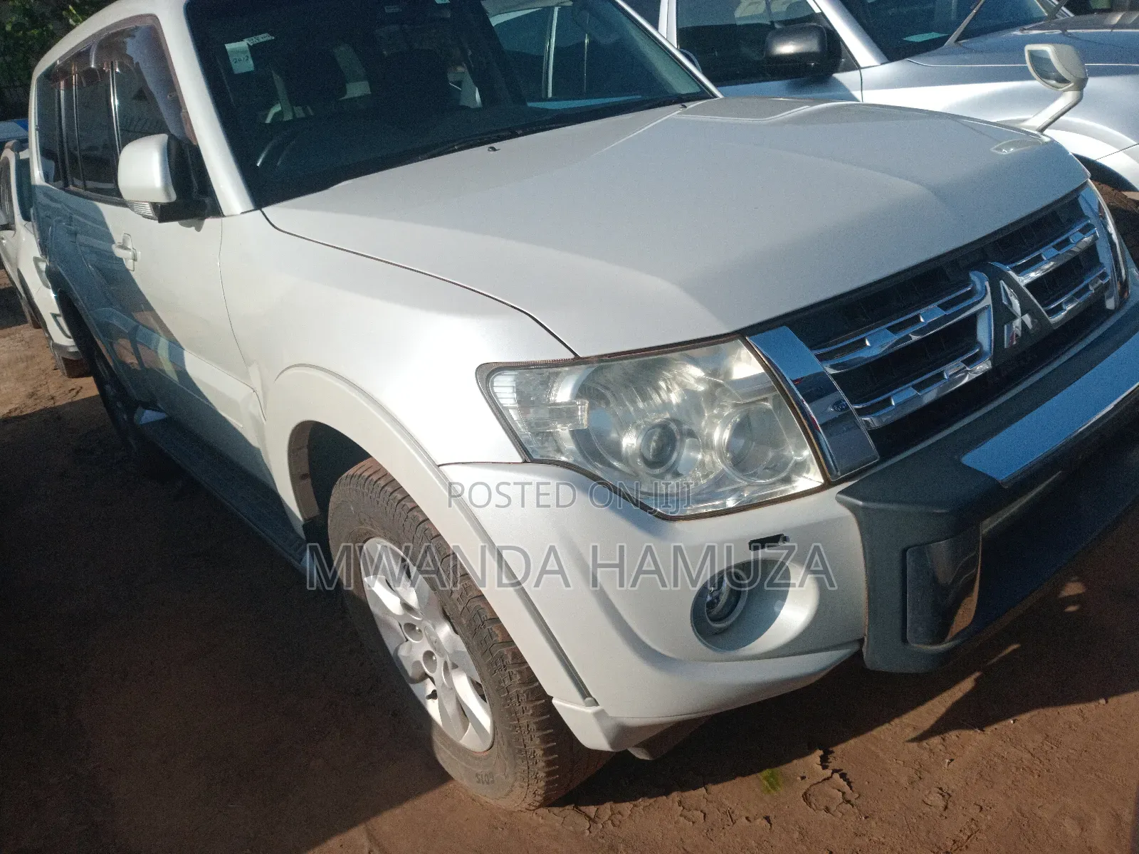 Mitsubishi Pajero 2012 White