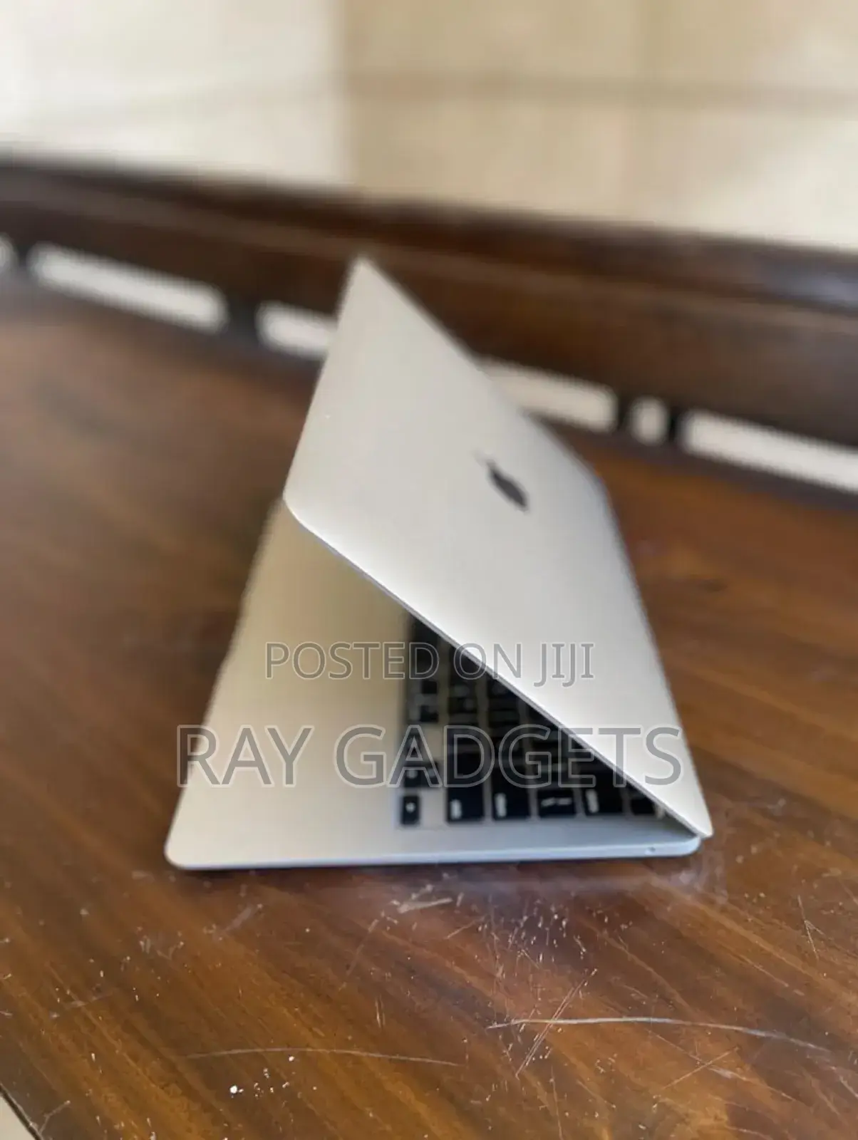 Laptop Apple MacBook Pro 2020 M1 8GB Intel Core i5 SSD 256GB