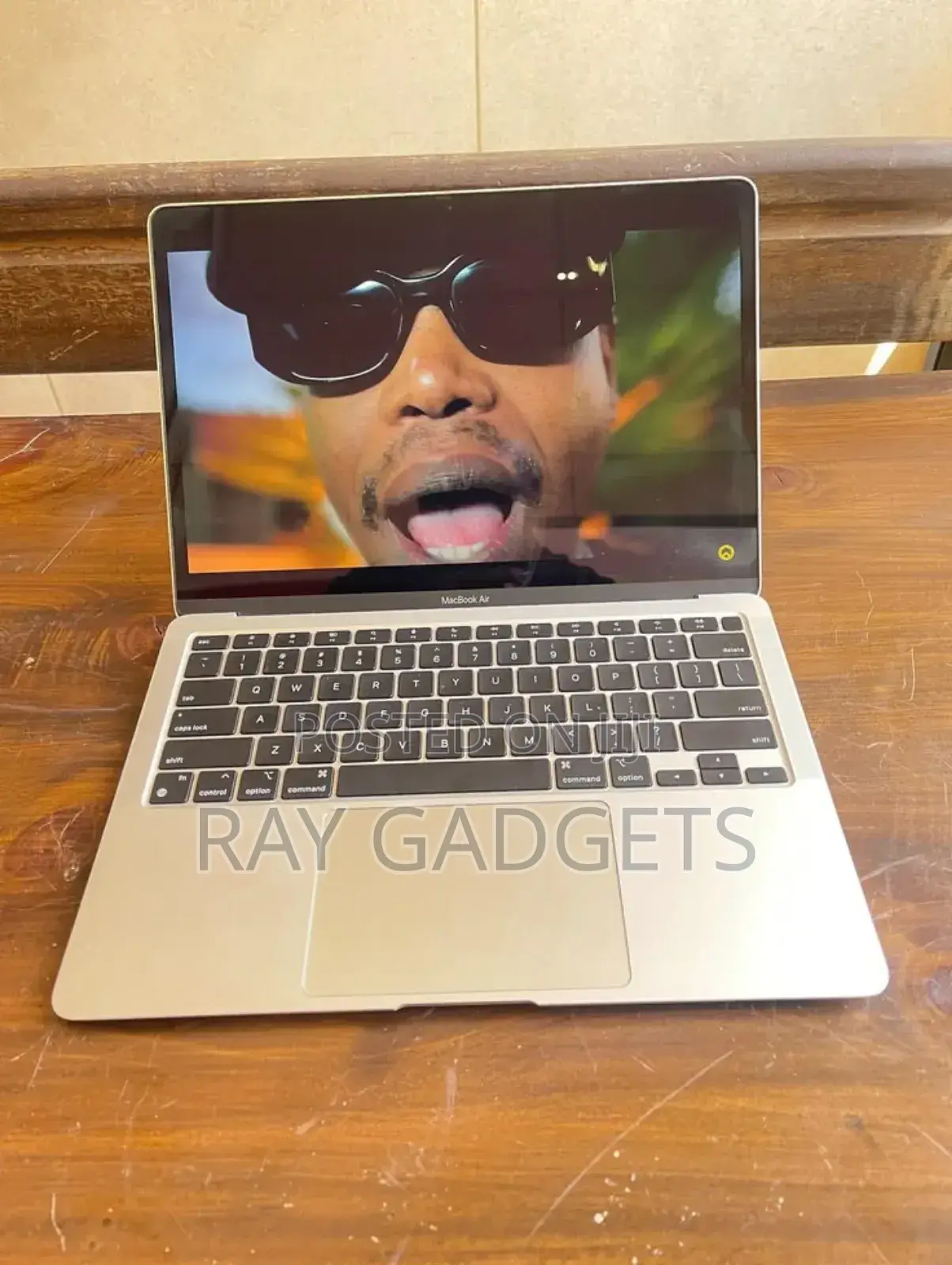Laptop Apple MacBook Pro 2020 M1 8GB Intel Core i5 SSD 256GB