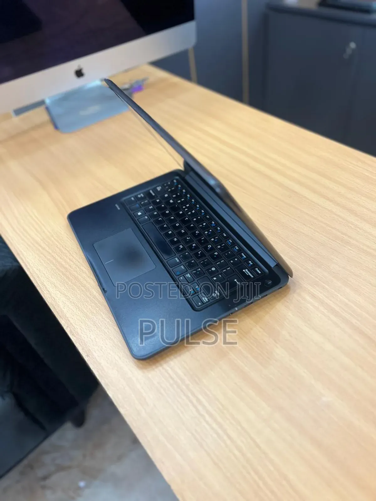 Laptop Dell Latitude 13 3380 8GB Intel Core i5 SSD 256GB