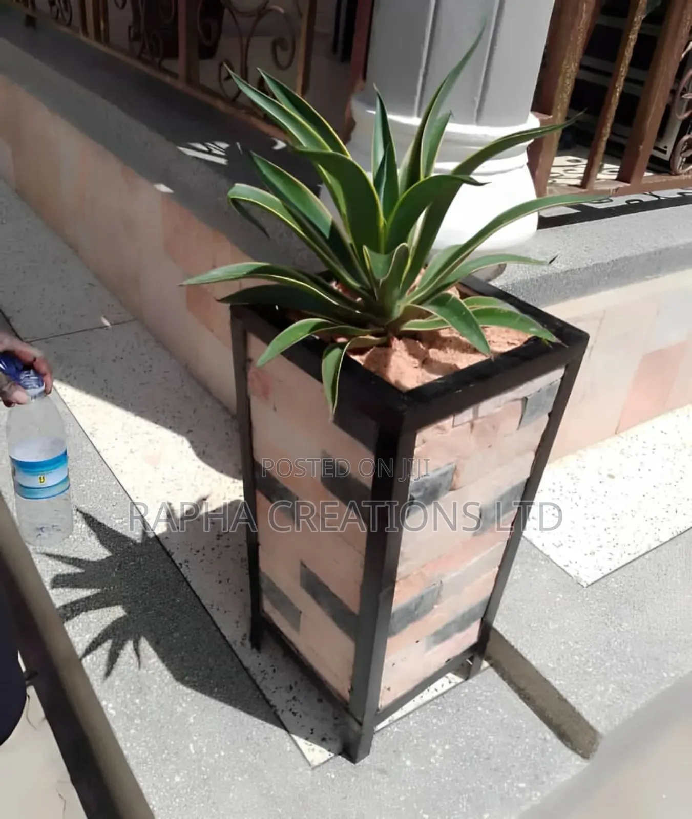 Stone Slates Planters/Concrete Pots/Planters/Stones/ Cladding