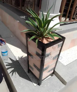 Stone Slates Planters/Concrete Pots/Planters/Stones/ Cladding
