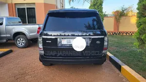 Land Rover Range Rover Vogue 2016 Black
