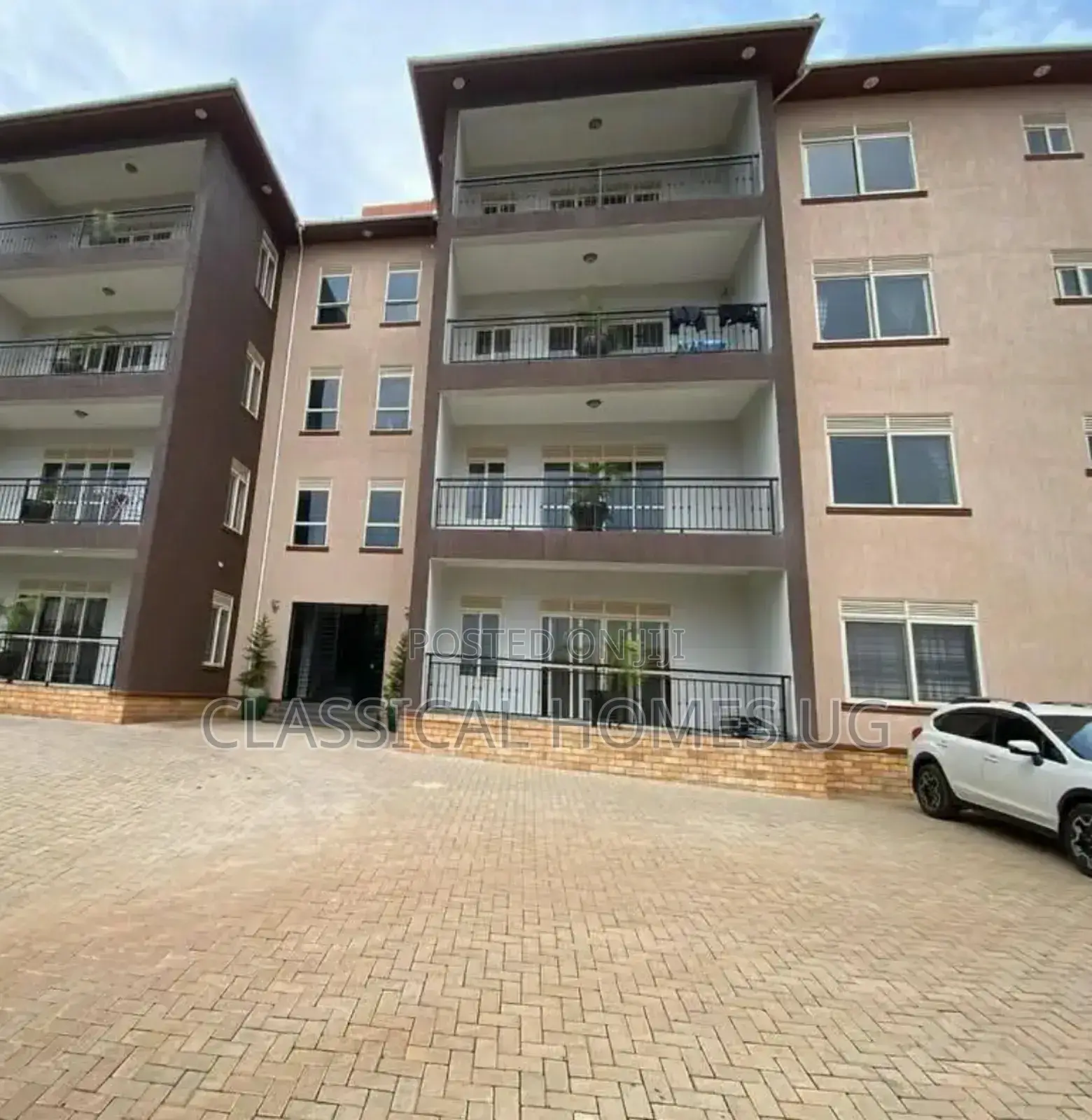 3bdrm Apartment in Lubowa Entebbe Road, Central Division for rent