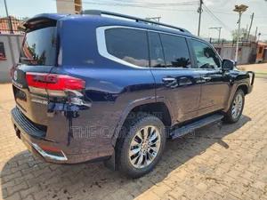Toyota Land Cruiser 2023 Blue