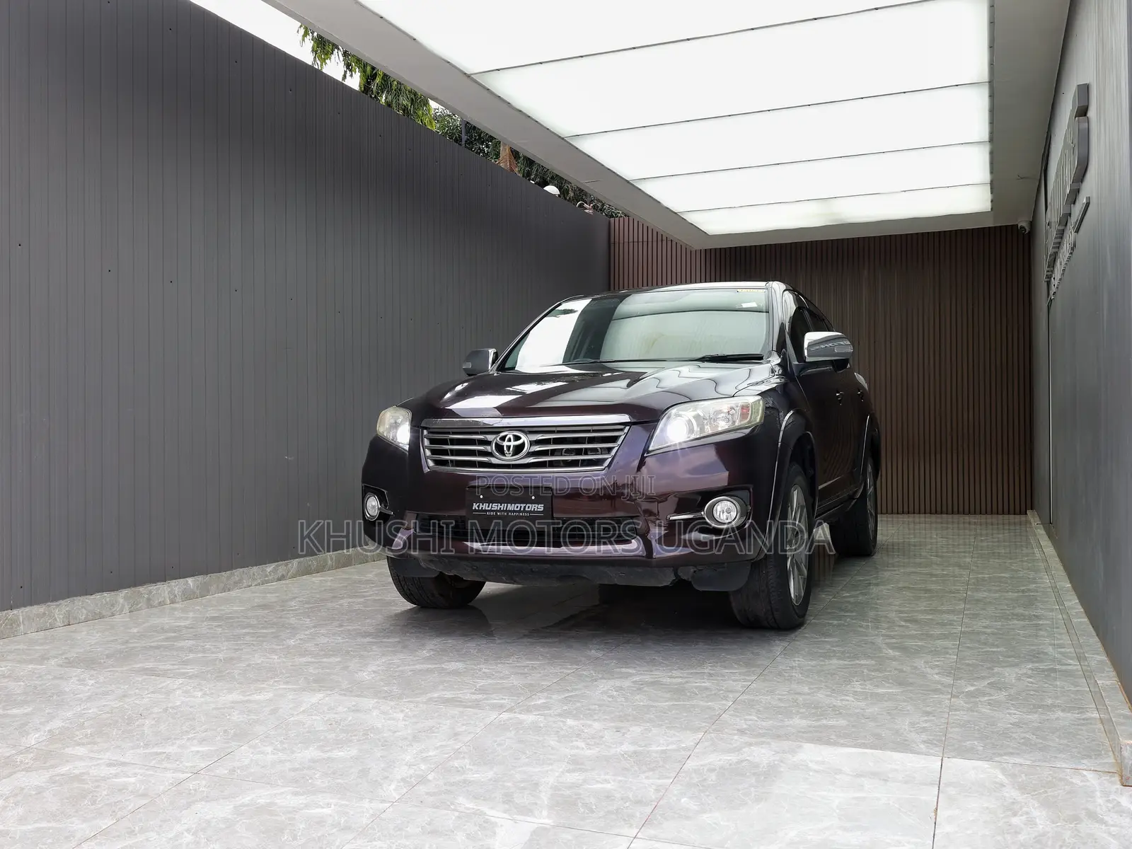Toyota Vanguard 2013 Black