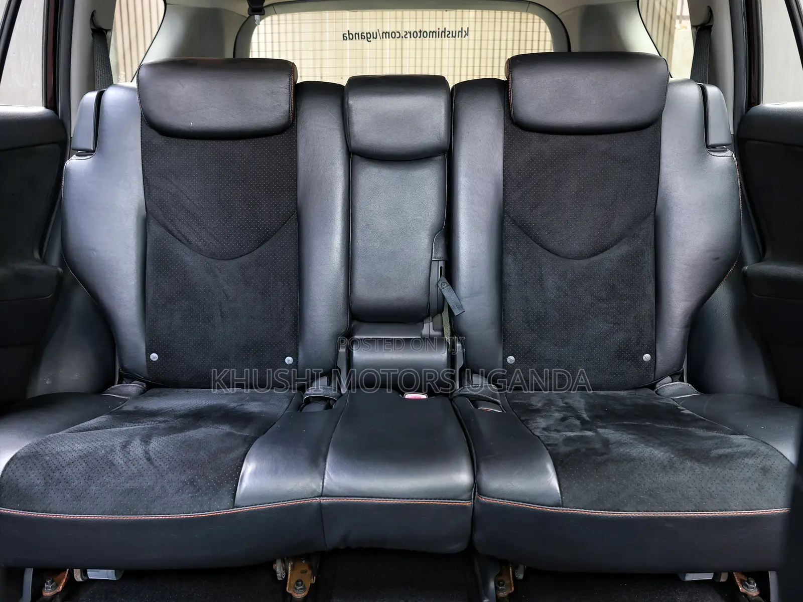 Toyota Vanguard 2013 Black