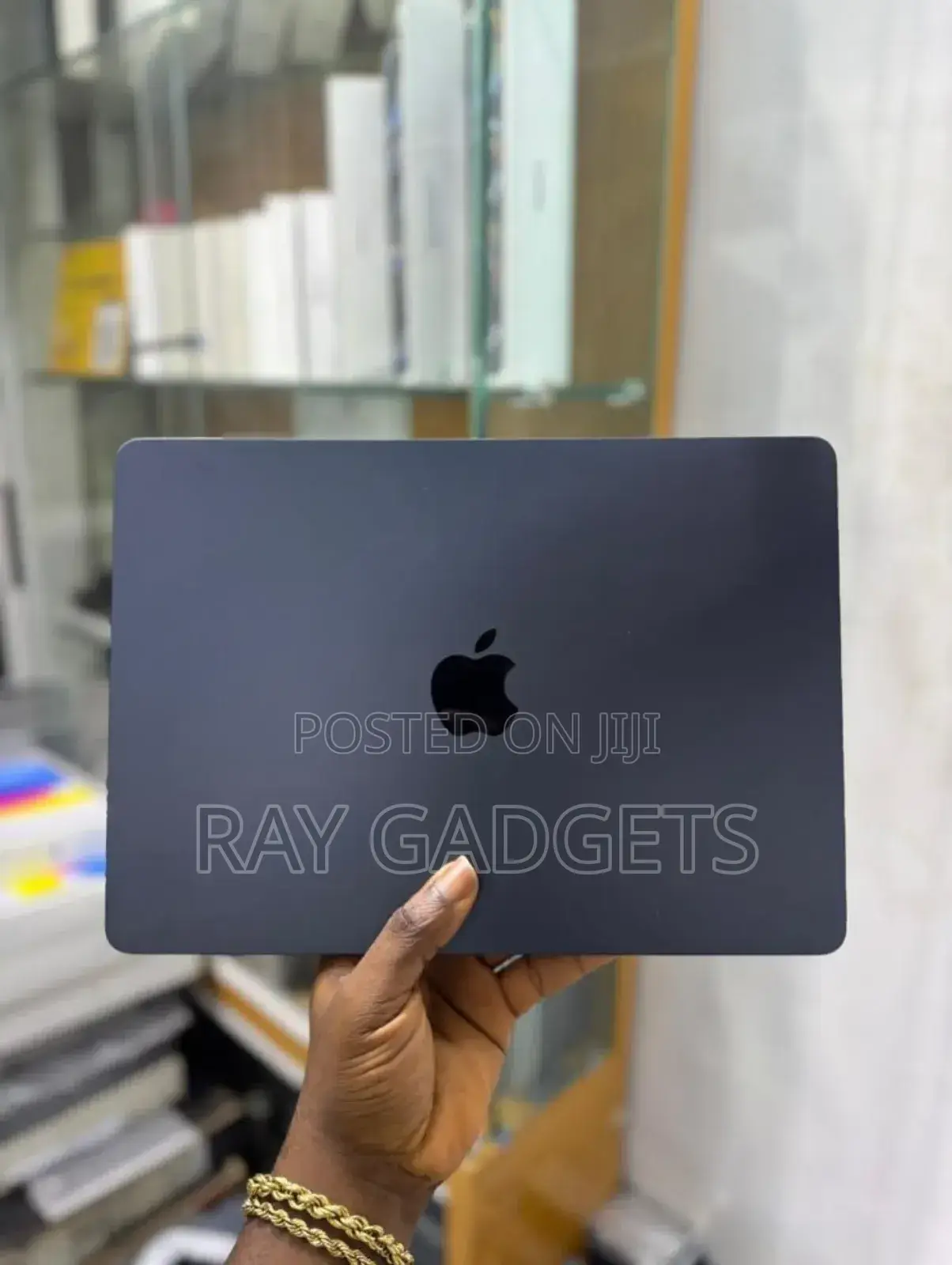 New Laptop Apple MacBook Pro 2024 M4 14-inch 16GB Apple M4 SSD 512GB