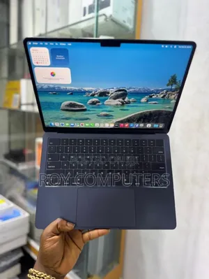 New Laptop Apple MacBook Pro 2024 M4 14-inch 16GB Apple M4 SSD 512GB