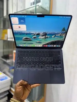 New Laptop Apple MacBook Pro 2024 M4 14-inch 16GB Apple M4 SSD 512GB