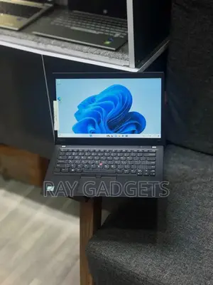 New Laptop Lenovo ThinkPad T490s 16GB Intel Core i7 SSD 256GB