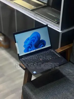 New Laptop Lenovo Thinkpad T490s 16GB Intel Core i7 SSD 256GB