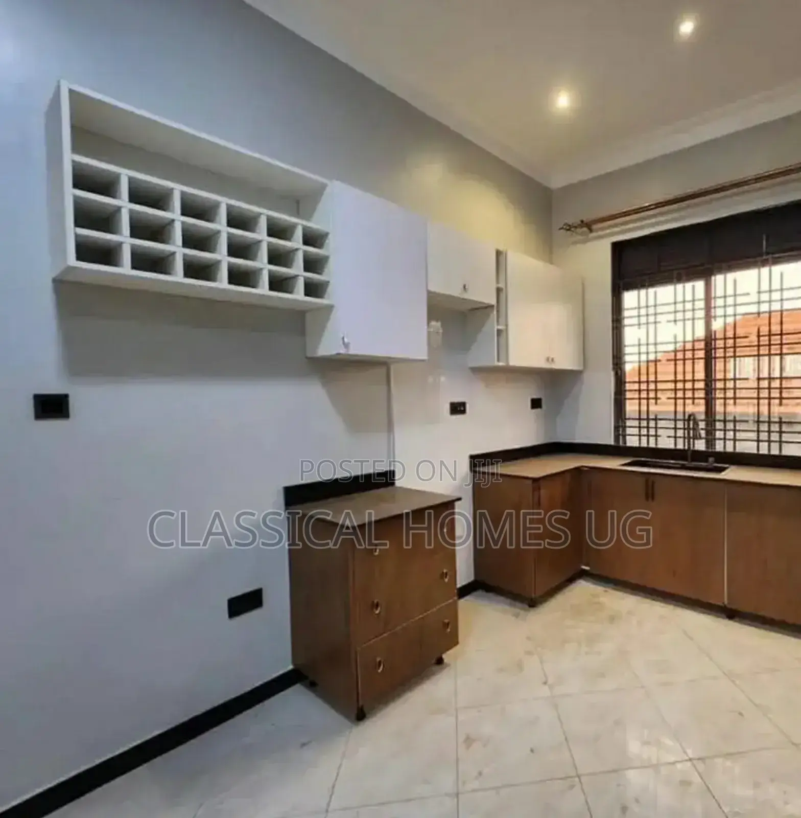 3bdrm Apartment in Lubowa Entebbe Road, Central Division for rent