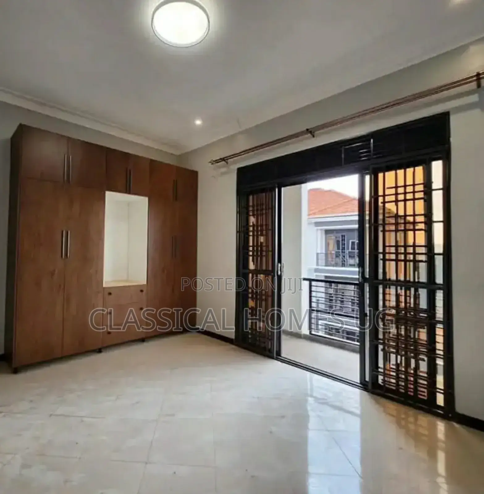 3bdrm Apartment in Lubowa Entebbe Road, Central Division for rent