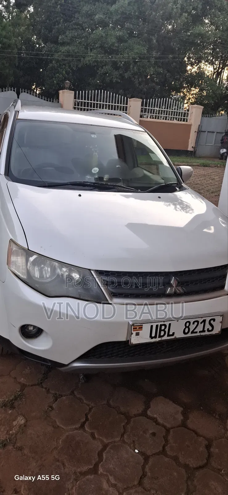 Mitsubishi Outlander 2009 White