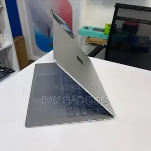 New Laptop Microsoft Surface Laptop 3 8GB Intel Core i7 SSD 256GB