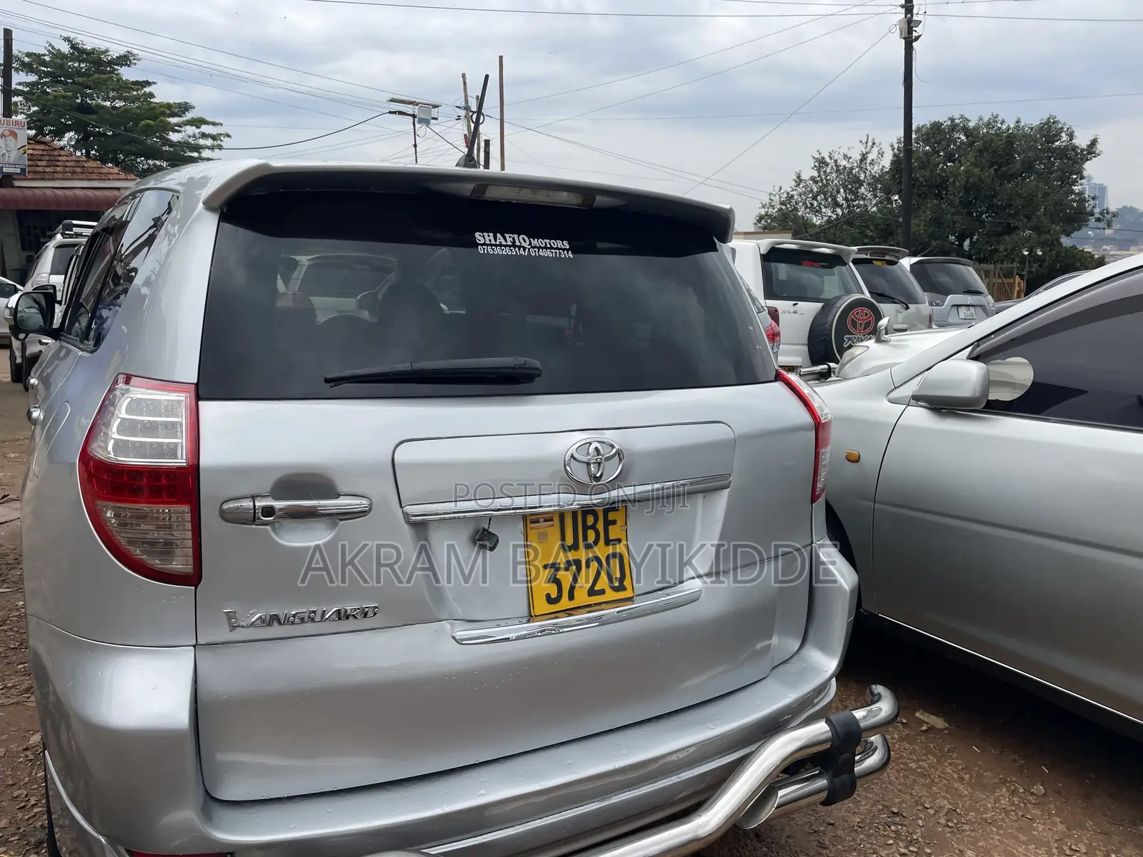 Toyota Vanguard 2010 Silver