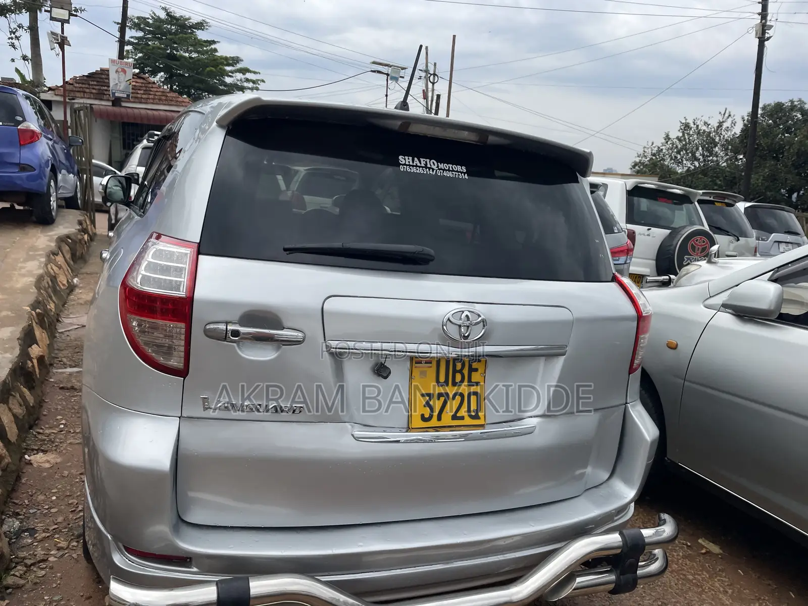 Toyota Vanguard 2010 Silver