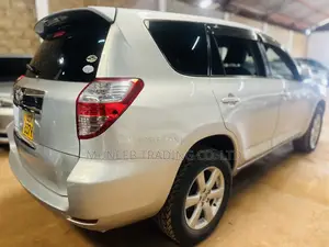 Toyota Vanguard 2007 Silver