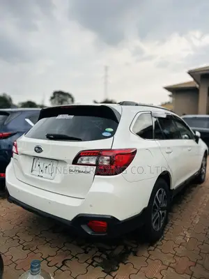 Subaru Outback 2.5i AWD 2018 White