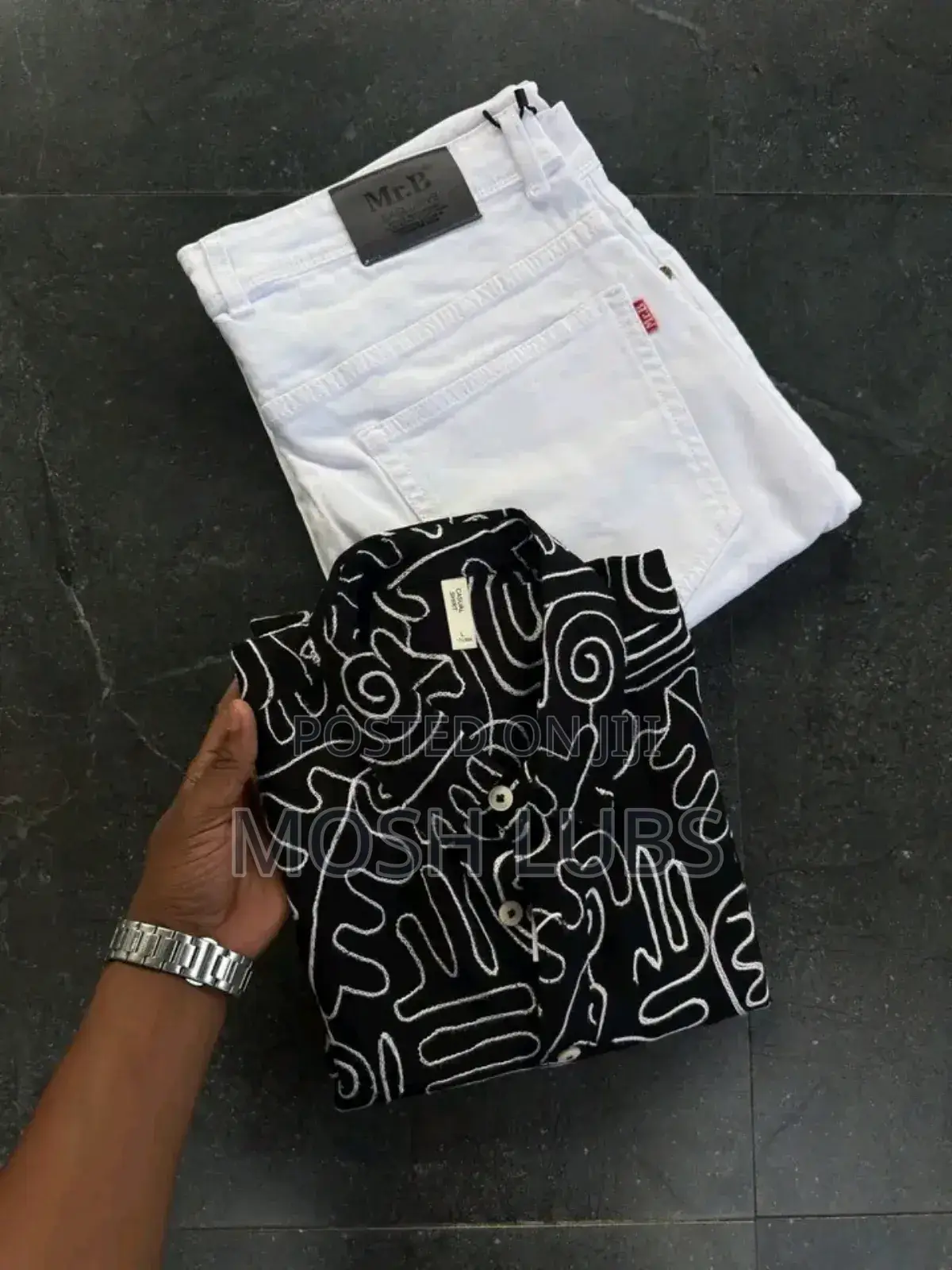 A Clothing Set With a Khaki Pant+A Matching Shirt