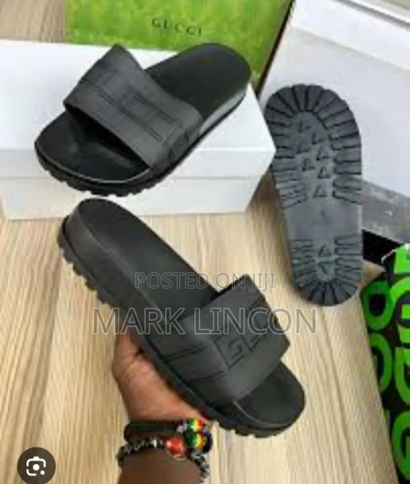 Gucci Slides Unisex Push In