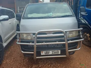 Toyota HiAce 2008 Silver