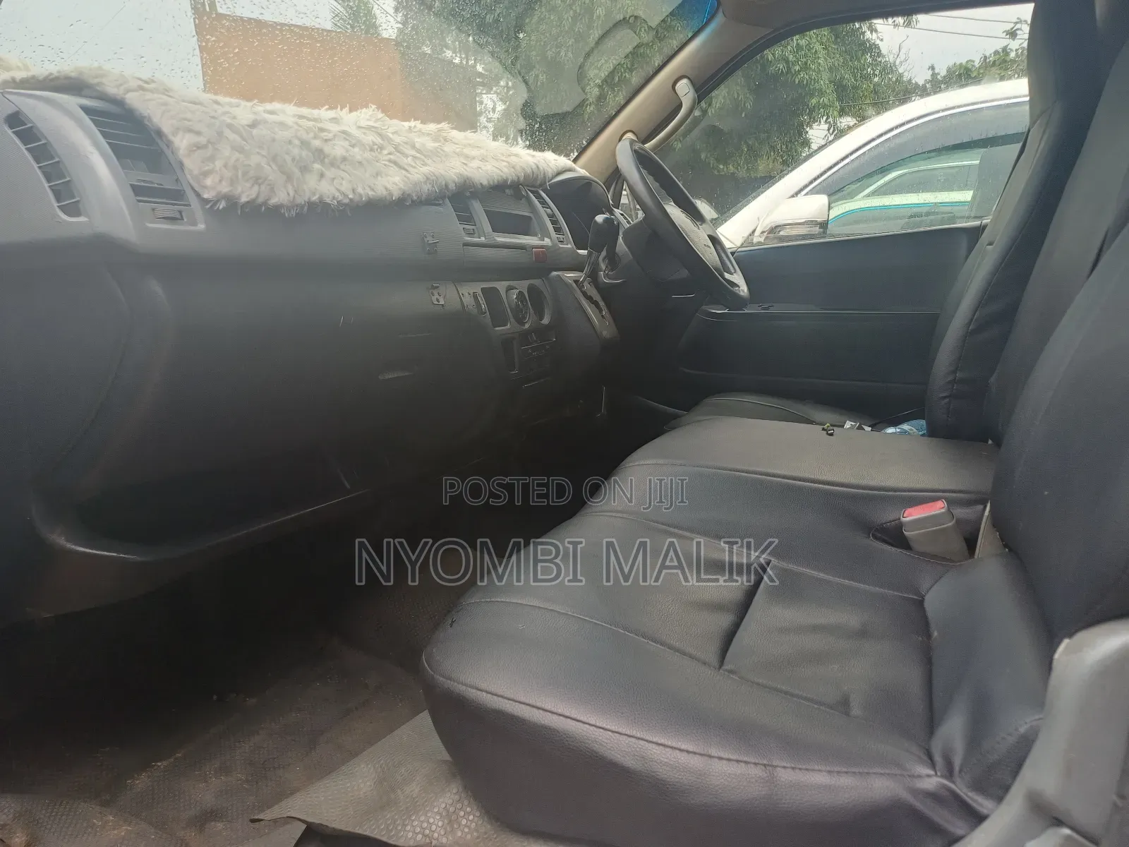 Toyota HiAce 2008 Silver