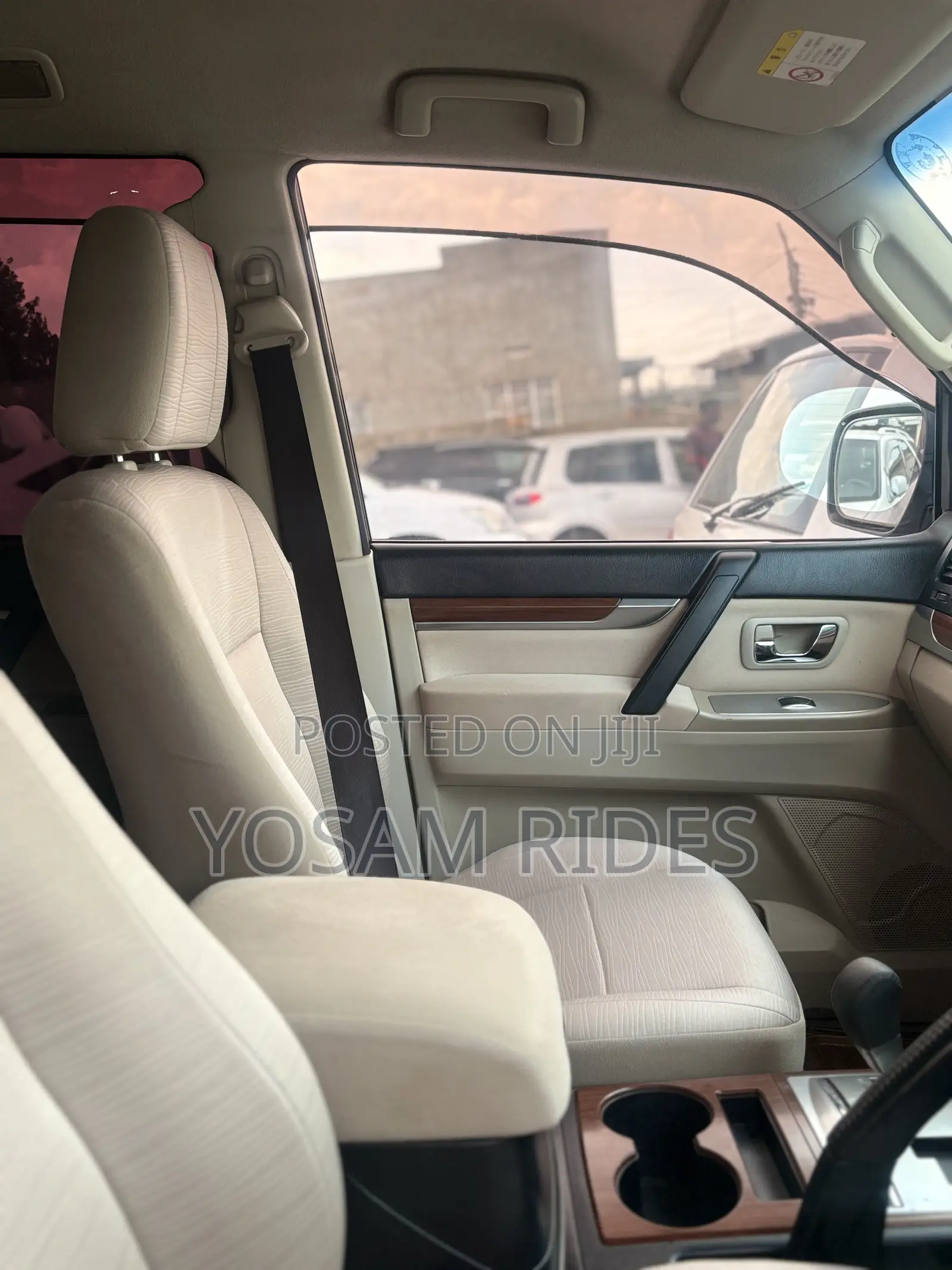 Mitsubishi Pajero 3.0 2011 White
