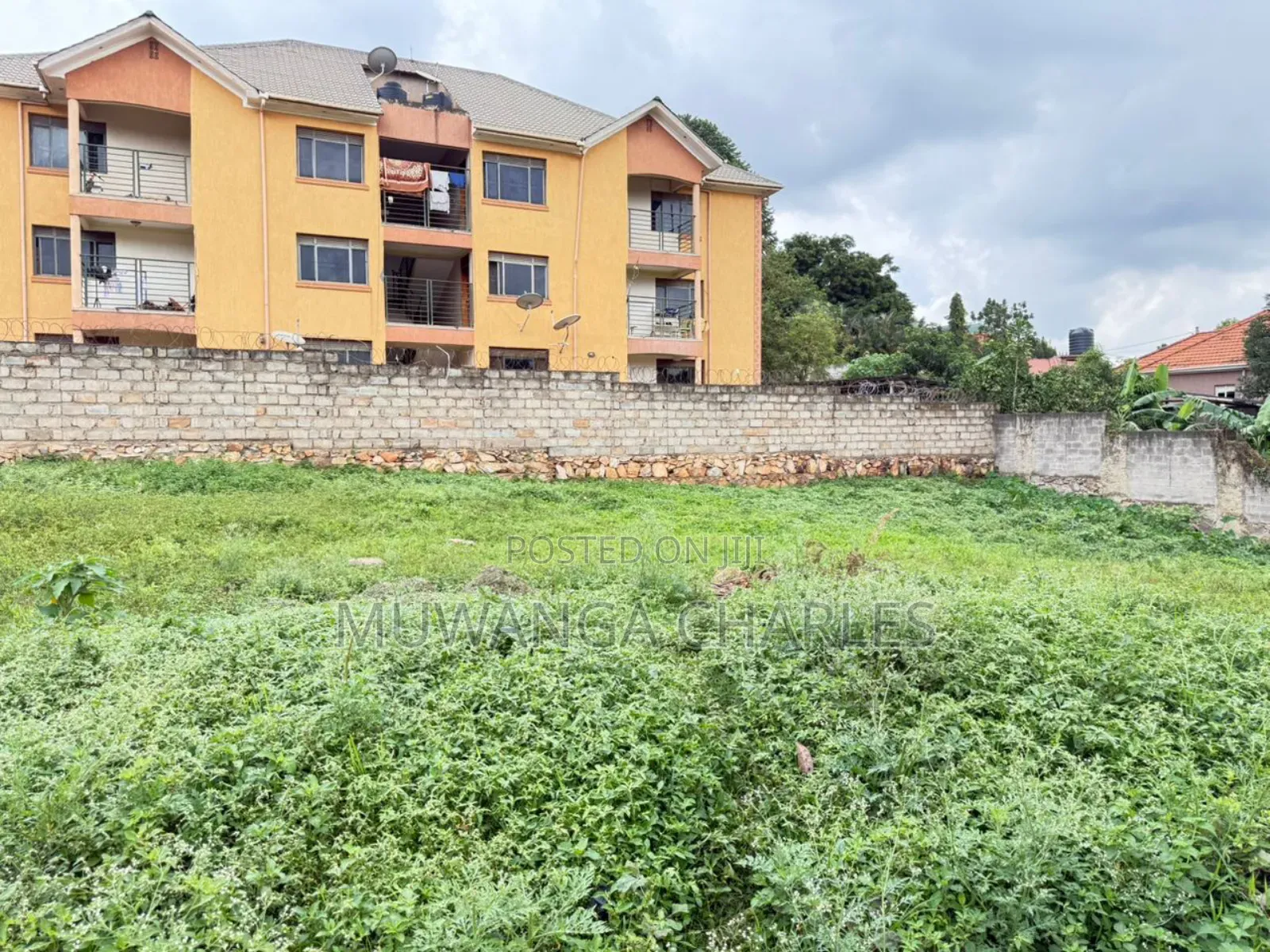 Plot on Sale in Kira Kitukutwe