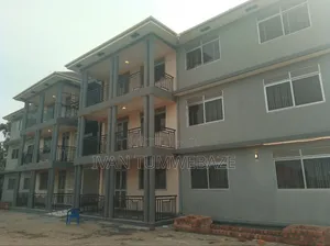 3bdrm Apartment in Entebbe Rd Kawuku, Central Division for rent