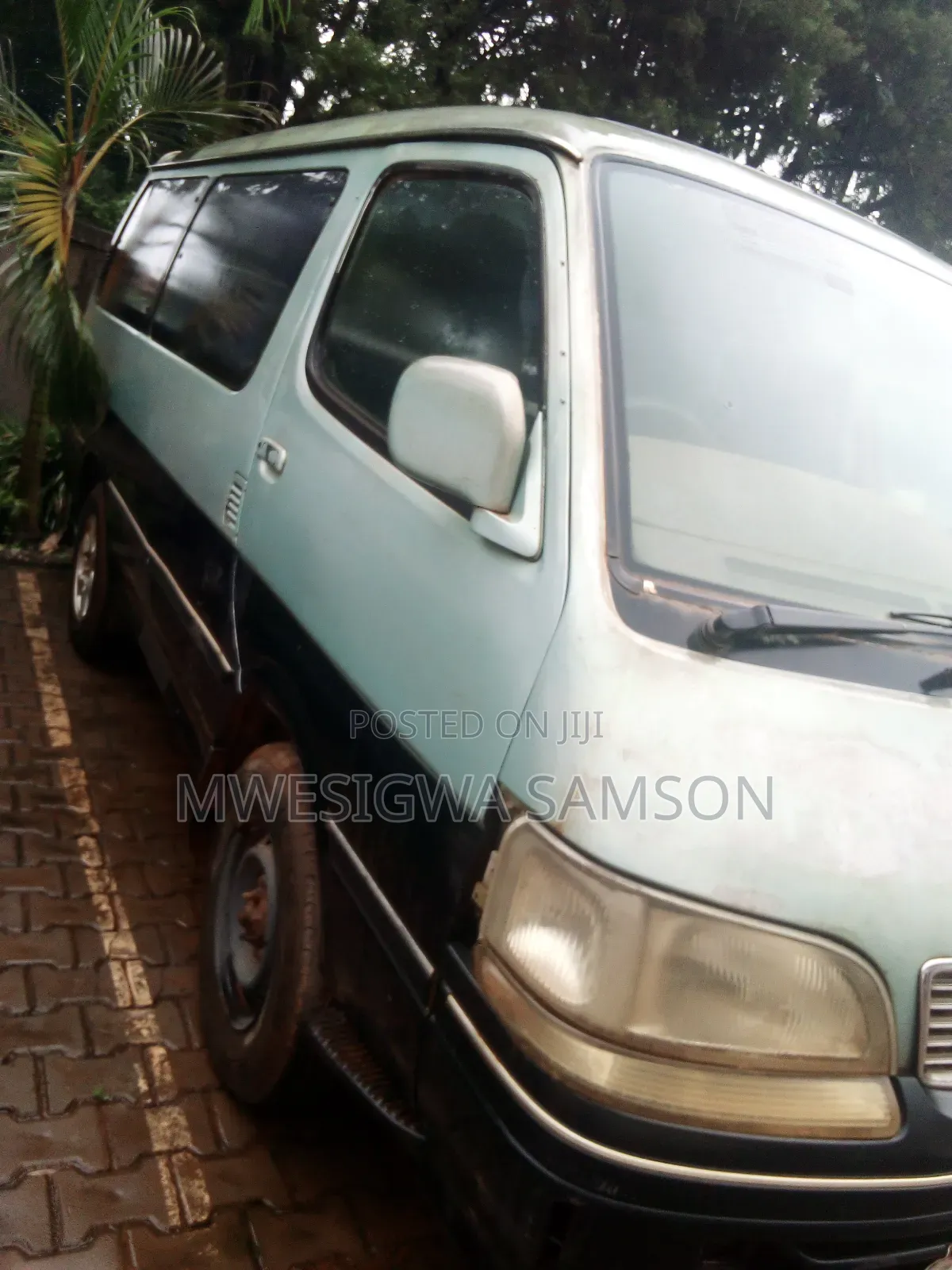 Toyota HiAce 1998 Silver