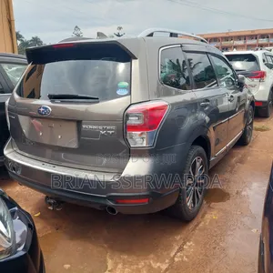 Subaru Forester 2017 Gold