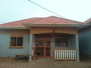 3bdrm Bungalow in Kawuku Entebbe Rd, Central Division for rent