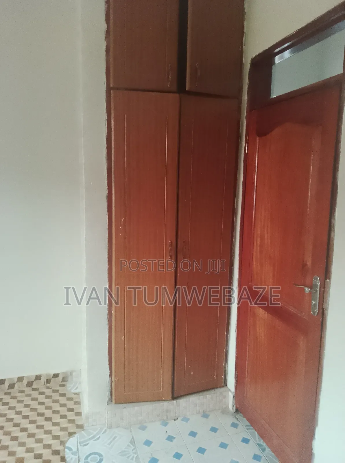 3bdrm Bungalow in Kawuku Entebbe Rd, Central Division for rent