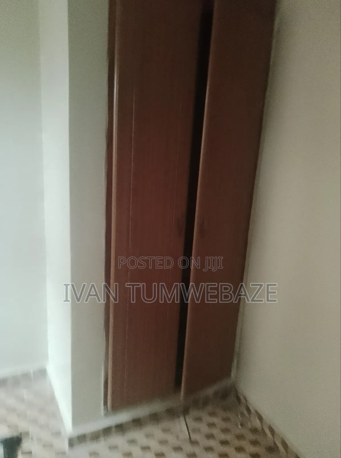 3bdrm Bungalow in Kawuku Entebbe Rd, Central Division for rent