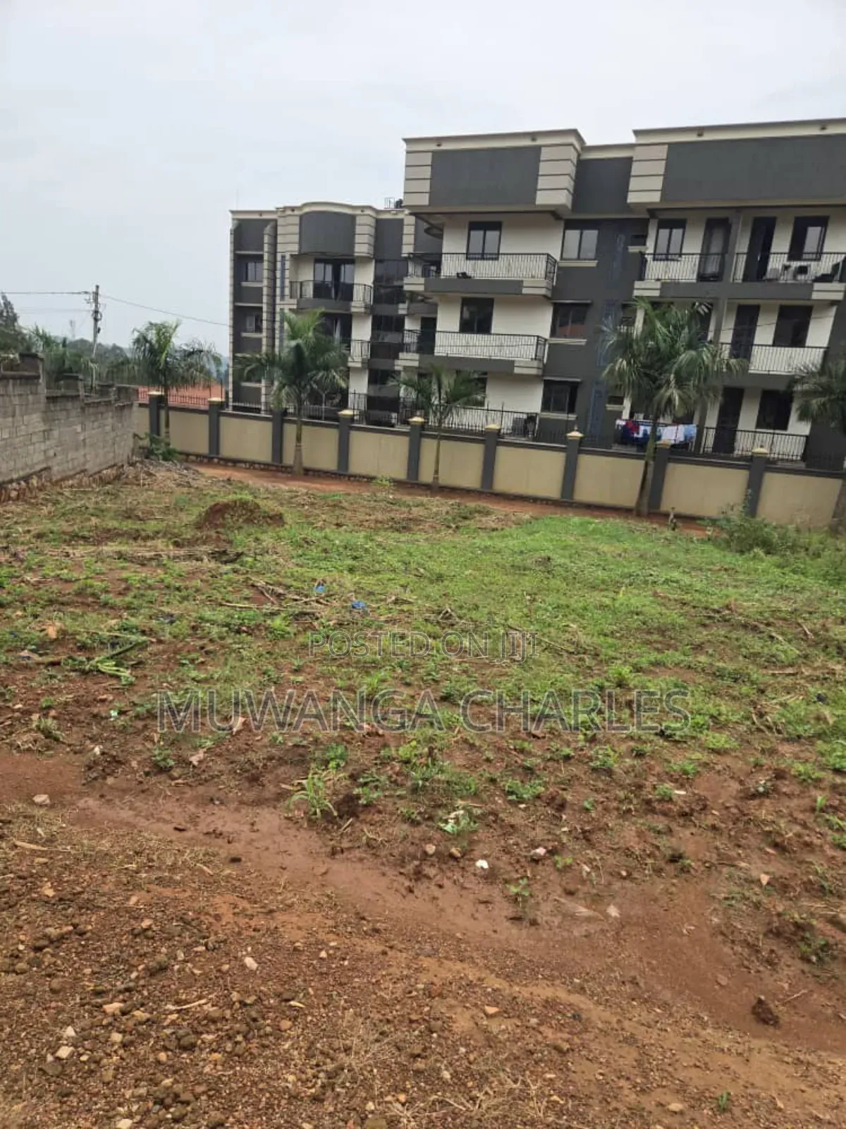 Plots on Sale in Kira Town