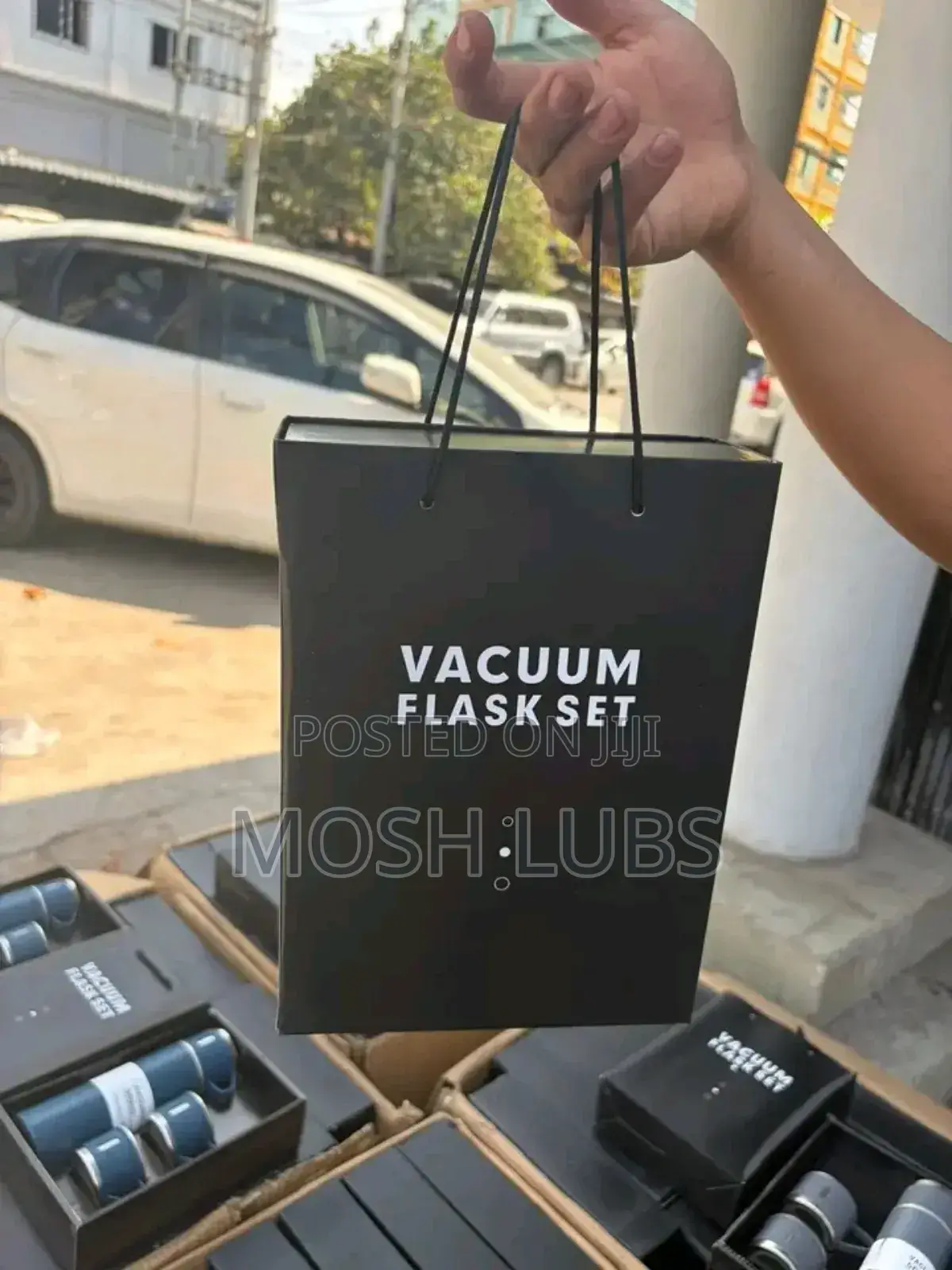 500ml Volume Vacuum Flask Gift Set