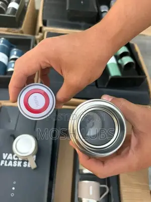 500ml Volume Vacuum Flask Gift Set
