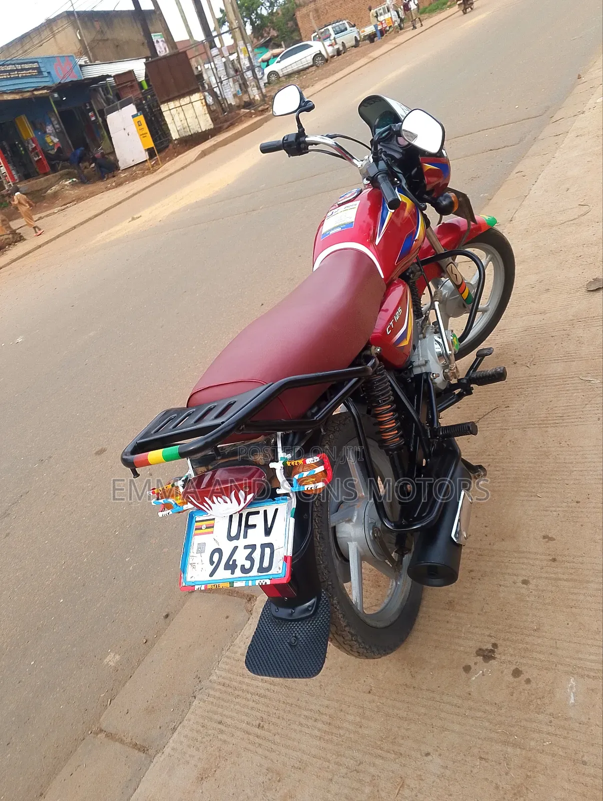 Bajaj Boxer 125 2023 Red